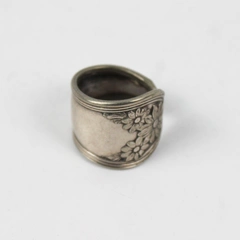 Handmade Silver-Tone Upcycled Spoon Ring Boho Daisies Size 9