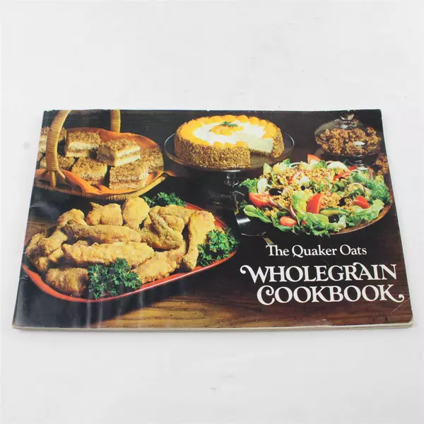 Vintage 1978 Quaker Oats Wholegrain Cookbook Softcover Used