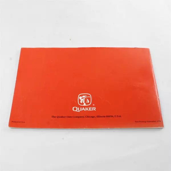 Vintage 1978 Quaker Oats Wholegrain Cookbook Softcover Used