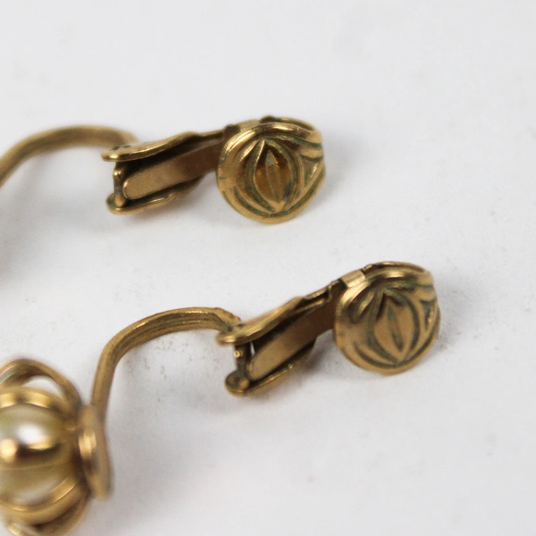 Vintage Freshwater Pearl Gold-Tone Clip-On Drop Earrings