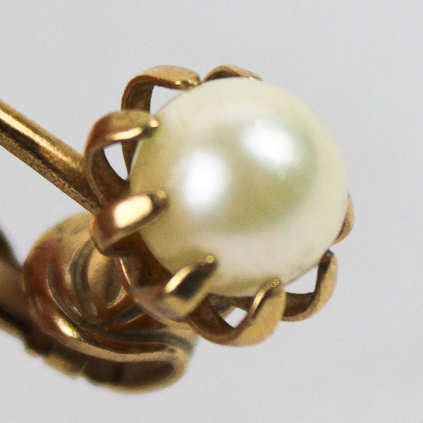 Vintage Freshwater Pearl Gold-Tone Clip-On Drop Earrings