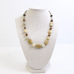 Carved Agate Beaded Necklace Magnetic Clasp 18"