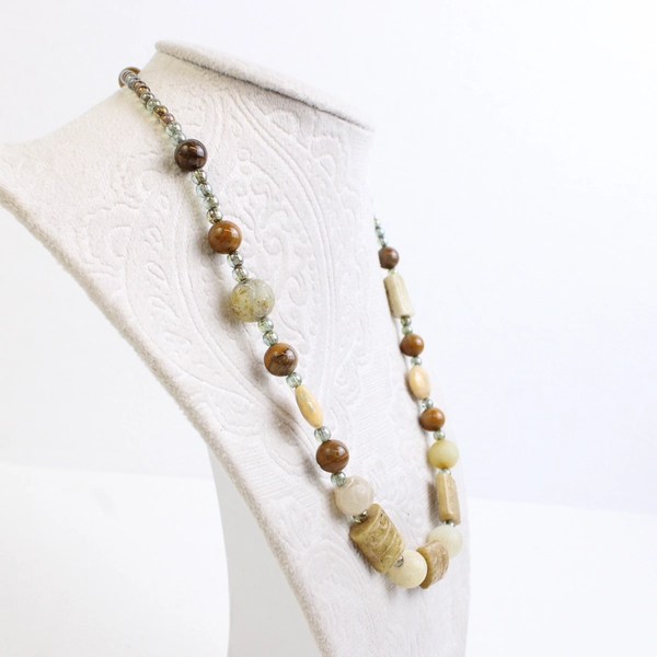 Carved Agate Beaded Necklace Magnetic Clasp 18"