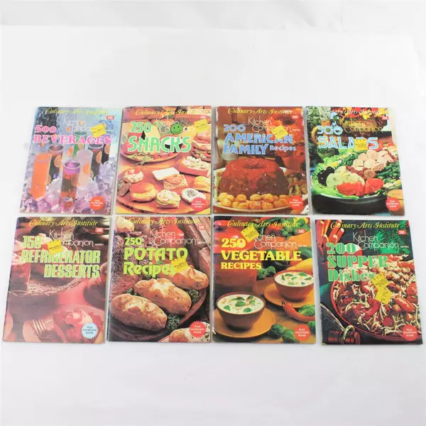Culinary Arts Institute Kitchen Companion Series LOT of 8 Recipe Booklets