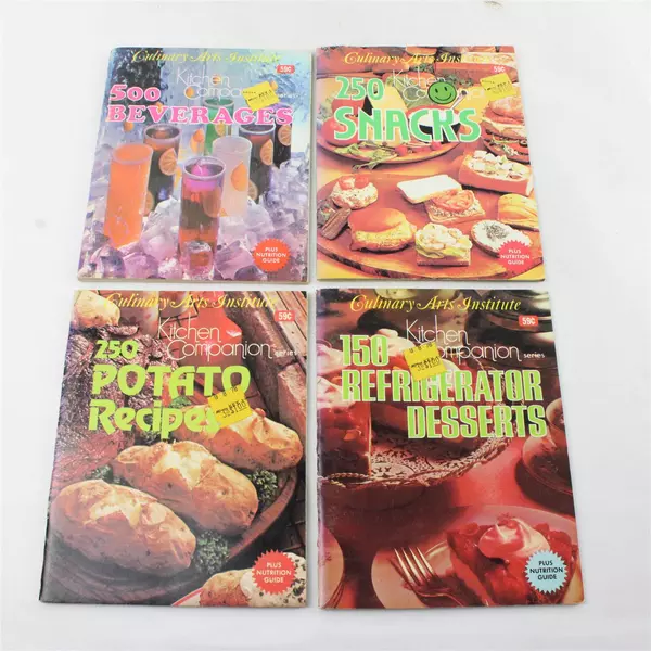 Culinary Arts Institute Kitchen Companion Series LOT of 8 Recipe Booklets