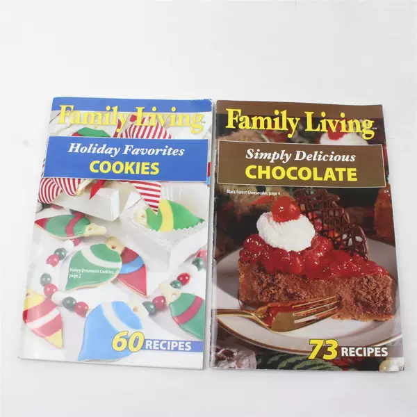 LOT of 4 Family Living Paperback Mini Cookbooks 2008-2009