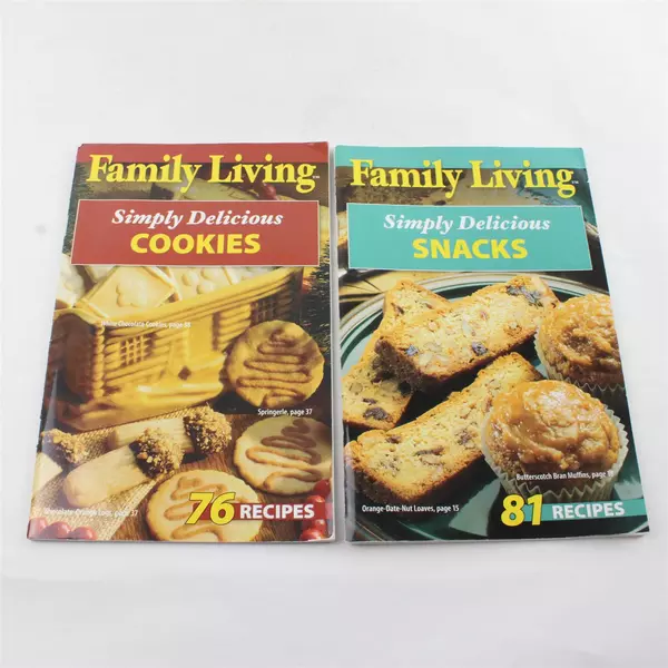 LOT of 4 Family Living Paperback Mini Cookbooks 2008-2009