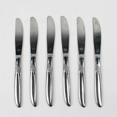 Lot of 6 Montgomery Ward Grape Pattern Stainless Dinner Knives 8.25"