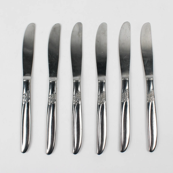 Lot of 6 Montgomery Ward Grape Pattern Stainless Dinner Knives 8.25"