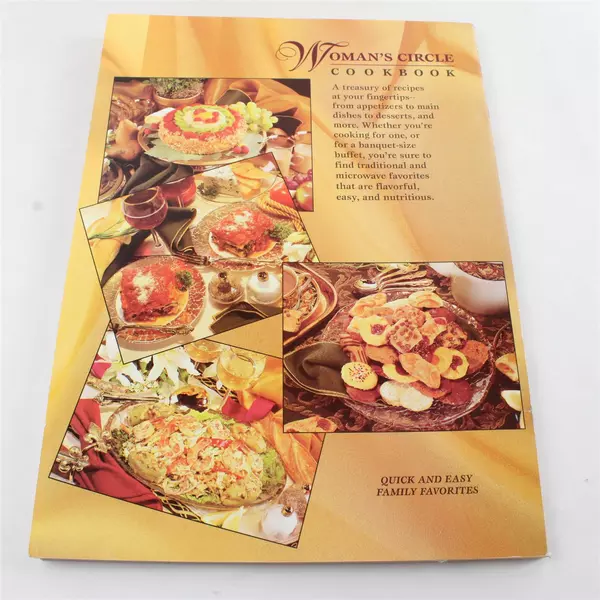 Vintage 1996 Woman's Circle Cookbook Quick and Easy Family Favorites