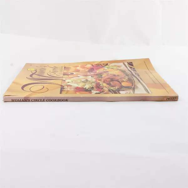 Vintage 1996 Woman's Circle Cookbook Quick and Easy Family Favorites