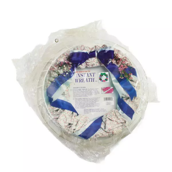 Instant Wreath Craft Pre-Assembled 13.5 in New Front Door Seasonal Decor