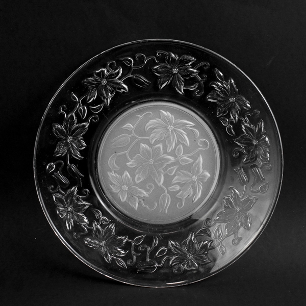 Single Princess House Fantasia Poinsettia Luncheon Salad Dessert Glass Plate 8"