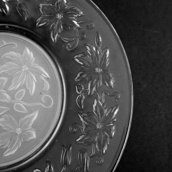 Single Princess House Fantasia Poinsettia Luncheon Salad Dessert Glass Plate 8"