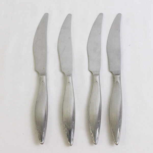 Lot of 4 IKEA Smide Pattern Stainless Steel Dinner Knives Serrated 9" Good