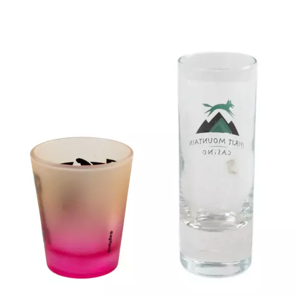 Lot of 2 Souvenir Shot Glasses Spirit Mountain Casino & Crab Rockaway Beach