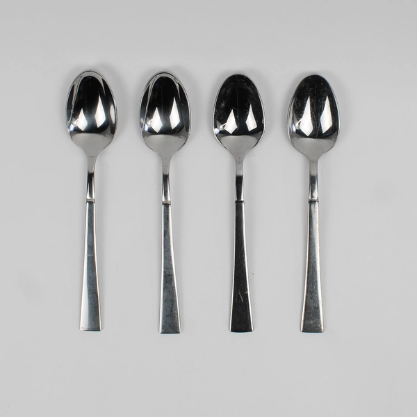 4 Oneida Silver Purity Oval Soup Spoons (AKA Tablespoons) 7.5" 18/0 Stainless