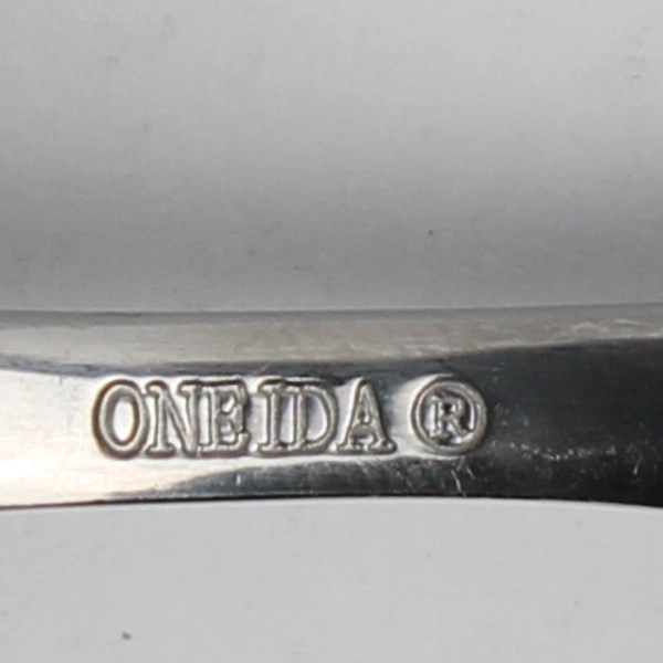 Lot of 7 Oneida Silver Velour Pattern Oval Soup Spoons Stainless 7 Inches