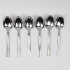 6 Wallace Silver Manhattan Pattern Oval Soup Spoons 18/8 Stainless 7.75" Good