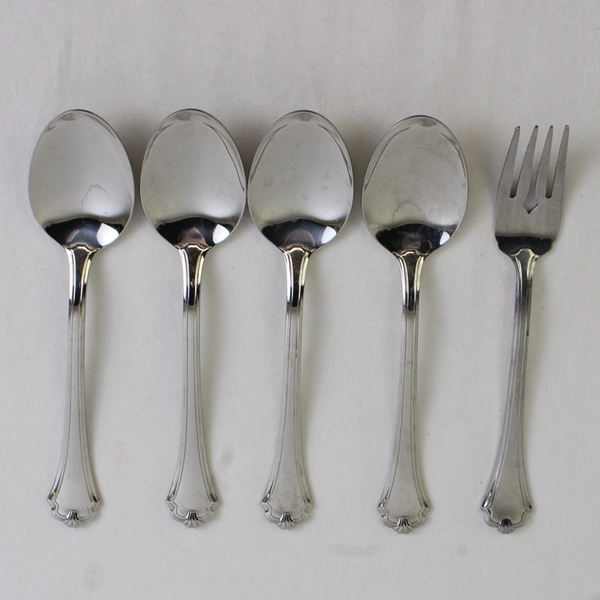 Lot Of 5 Oneida Silver Midtowne (Stainless) Flatware 4 Soup Spoons & Salad Fork