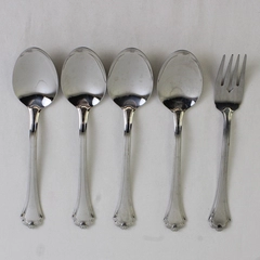 Lot Of 5 Oneida Silver Midtowne (Stainless) Flatware 4 Soup Spoons & Salad Fork