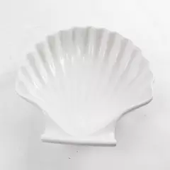 White Ceramic Scallop Shell Baking Dish 6.5" x 6.5" Individual Serving