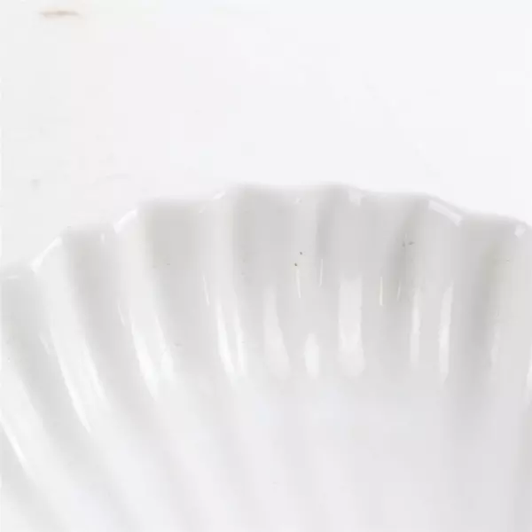 White Ceramic Scallop Shell Baking Dish 6.5" x 6.5" Individual Serving