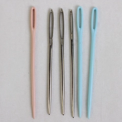 Lot of 6 XL Sewing and Tapestry Needles 3 metal and 3 colored plastic 