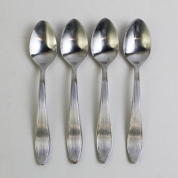 Lot of 4 IKEA Smide Pattern Stainless Steel Teaspoons 5.5" Long Good