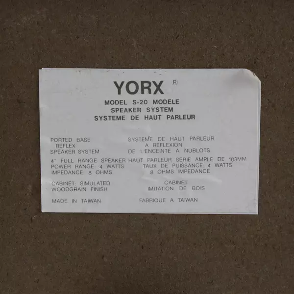 Vintage Yorx Model S-20 Pair Bookshelf Speakers Wood Grain Untested