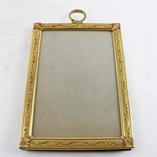 Gold Trimmed 5x7 Picture Frame Desk/Tabletop Classic Gold Finish