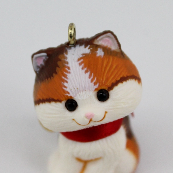 1982 Hallmark Christmas Kitten Ornament NO BOX