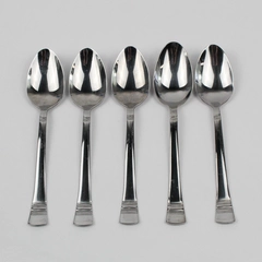 Lot Of 5 International Silver Kensington (Stainless) Flatware Soup Spoons 7.75"