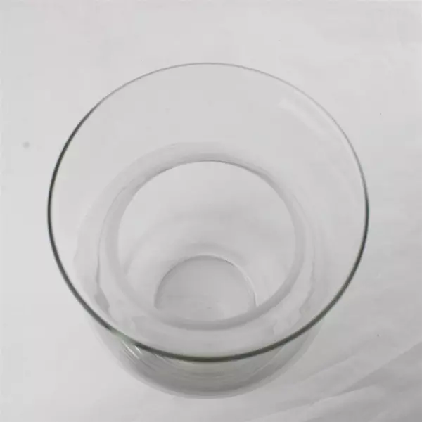 Lot Of 2 Matching Unbranded Clear Glass Decorative Bouquet Vases 8" Tall