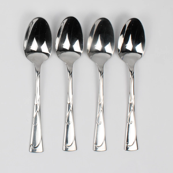 Lot of 4 Towle Blossom Stainless 18/10 Oval Soup Spoons (Tablespoons)