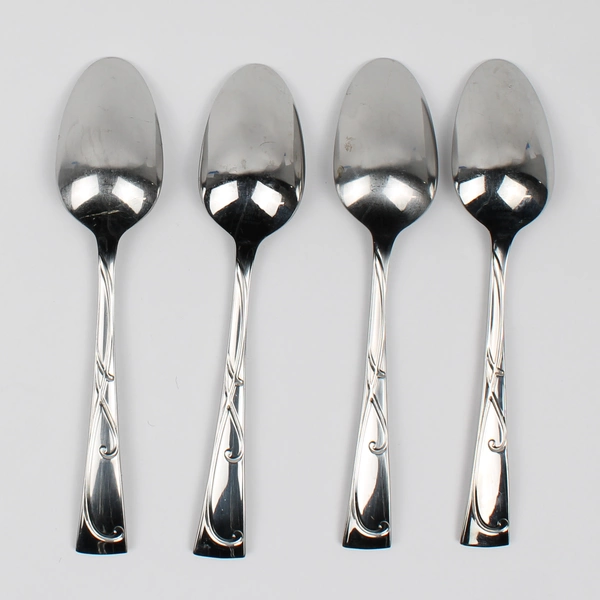 Lot of 4 Towle Blossom Stainless 18/10 Oval Soup Spoons (Tablespoons)