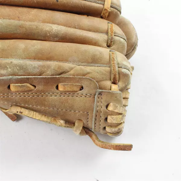 Vintage 1960s Spalding MK8004 Leather Baseball Glove Professional Model 11"