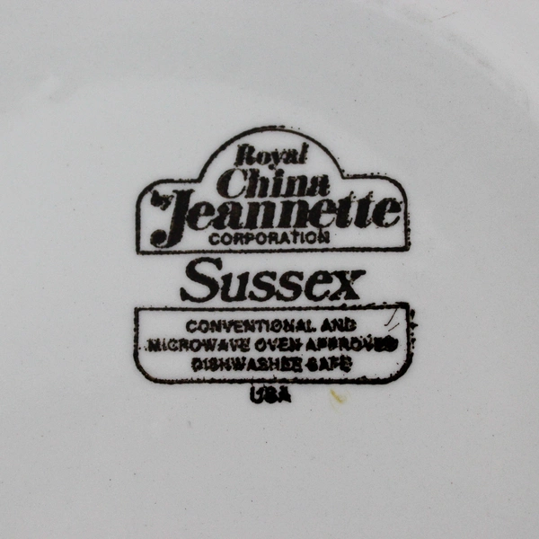 Lot of 4 Vintage Sussex Ironstone Dinner Plates By Royal China Jeanette  10"