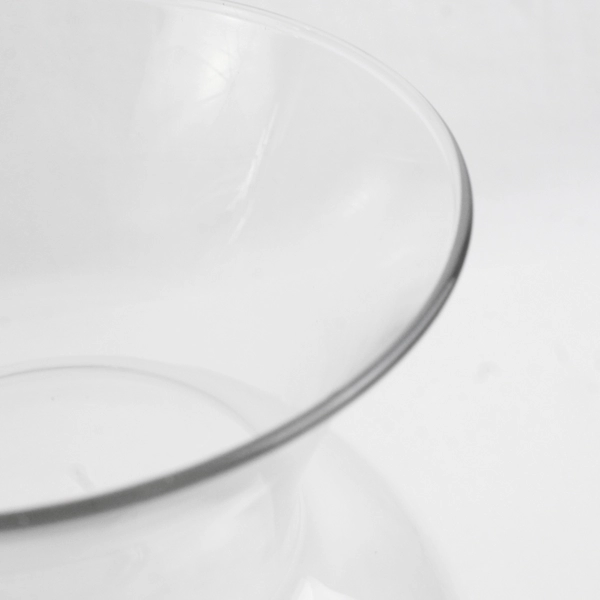 Lot Of 2 Unbranded/Unmarked Matching Clear Glass Bouquet Vases 9" Tall