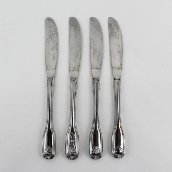 4 Reed & Barton Rebacraft Stainless Colonial Shell II Dinner Knives Korea 2004