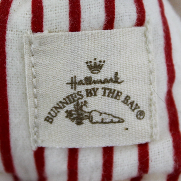 Hallmark Bunnies By the Bay Jolly Ice Folly Joy Phil Christmas Plush Doll 9" 