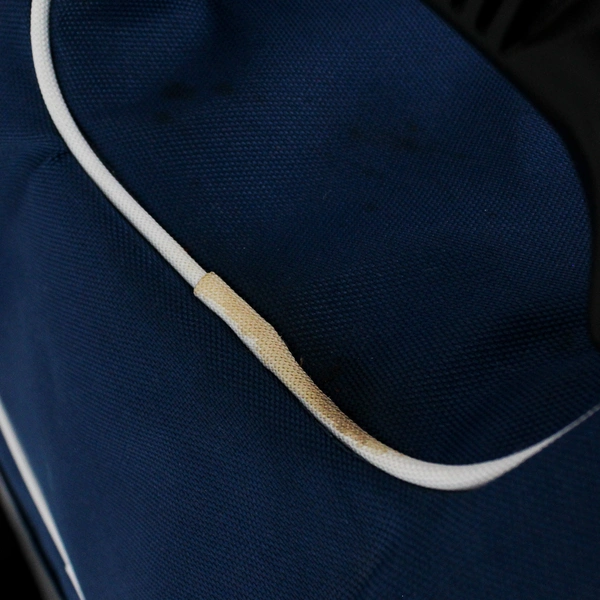 IGLOO Hard-Top Playmate Gripper 9-Can Insulated Cooler Bag Pocket  Zip Close