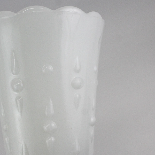 Vintage Anchor Hocking W58 Dots & Arrows 7.25" Milk Glass Vase