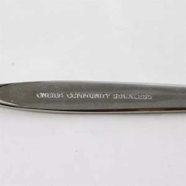 Set of 6 Oneida Satinique Stainless Steel Teaspoons