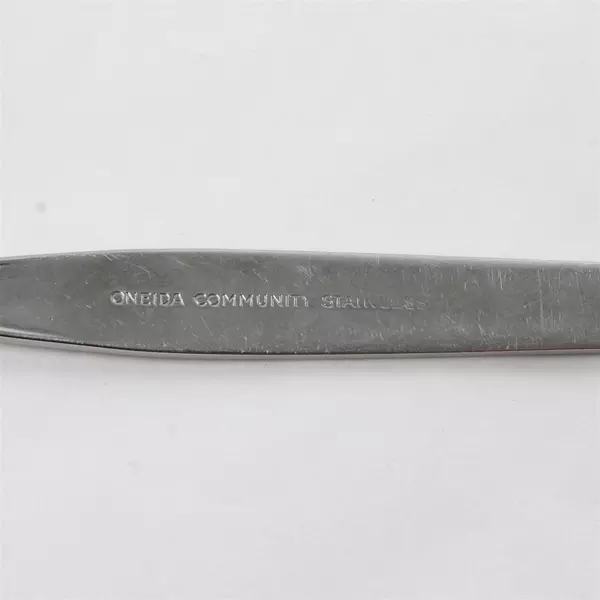 Set of 2 Oneida Satinique Solid Casserole Serving Spoons