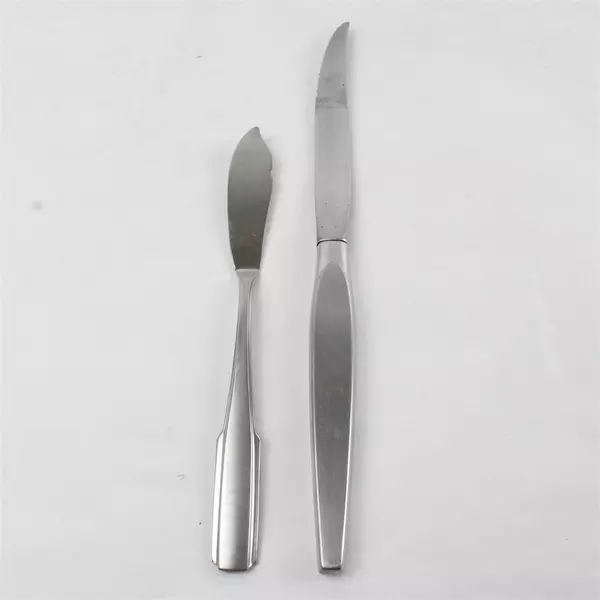 Lot of 2 Oneida Stainless Steak Knives Hollow Handle & Butter Knife
