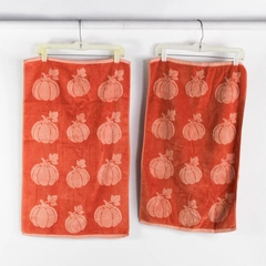 Lot Of 2 Caro Home Matching Orange Pumpkin Pattern Hand Towels 17" x 27"