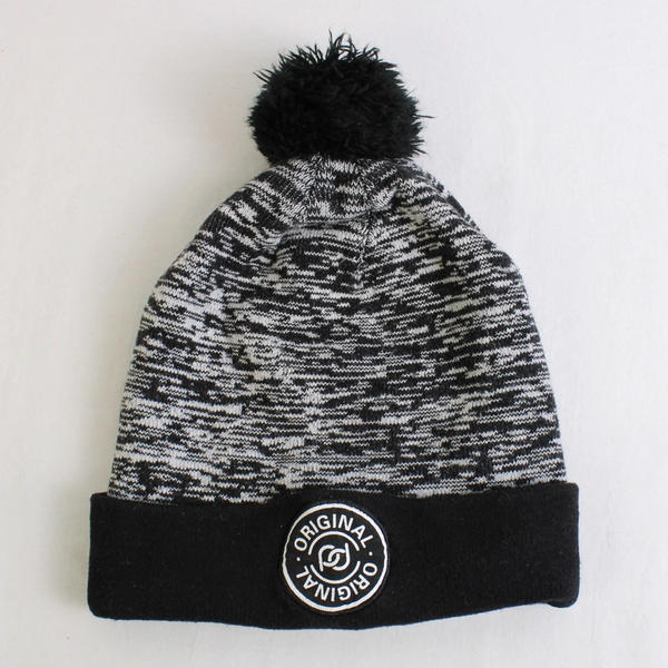 H&M Women’s OS Gray and Black Knit Beanie with Pom Pom