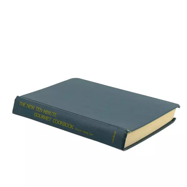 The New 10-Minute Gourmet Cookbook by Yvonne Young Tarr