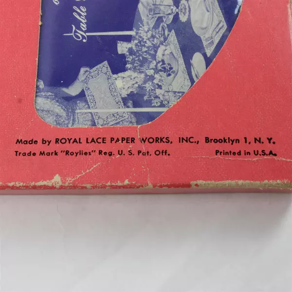 Pack of 90 Roylies Lace Paper Doylies 6" Round Royal Lace Paper Works Vintage